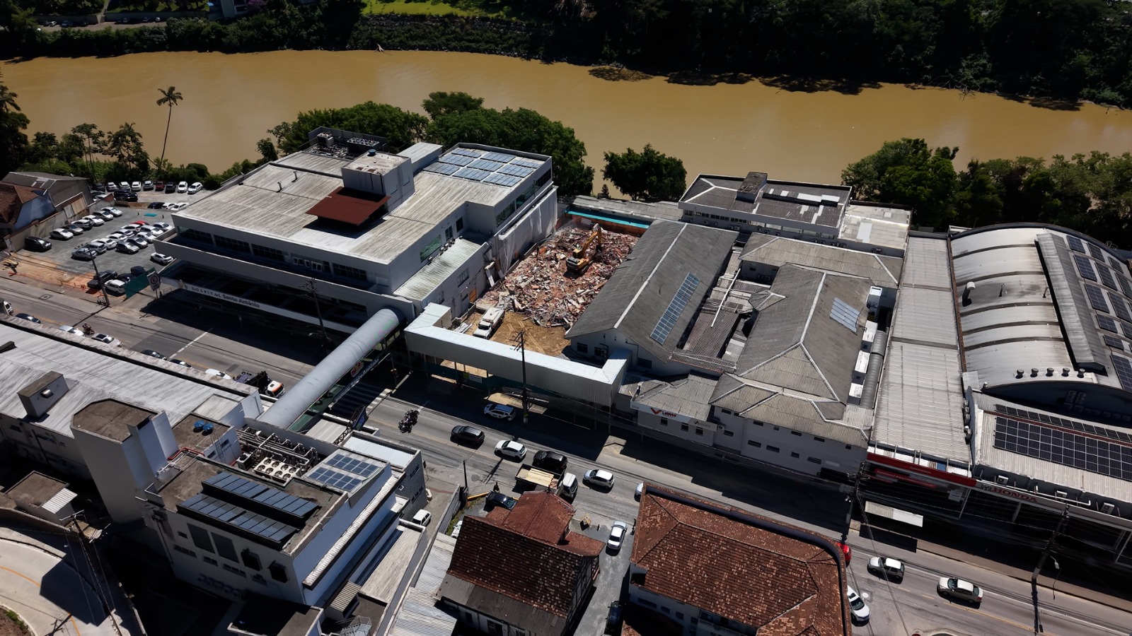 Nova torre do Hospital Santo Antônio avança em Blumenau com investimento de R$ 98 milhões