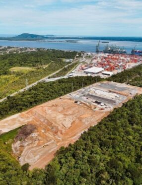 Porto de Itapoá projeta nova fase de expansão e reforça liderança na movimentação de contêineres