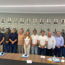 Prefeito de Itajaí assume Presidência da AMFRI