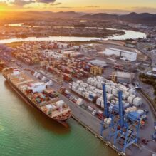 Movimentação de contêineres nos portos catarinenses cresce 14,5% em 2025