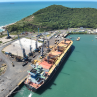 Porto de Imbituba realiza primeira exportação brasileira de DDG para a China