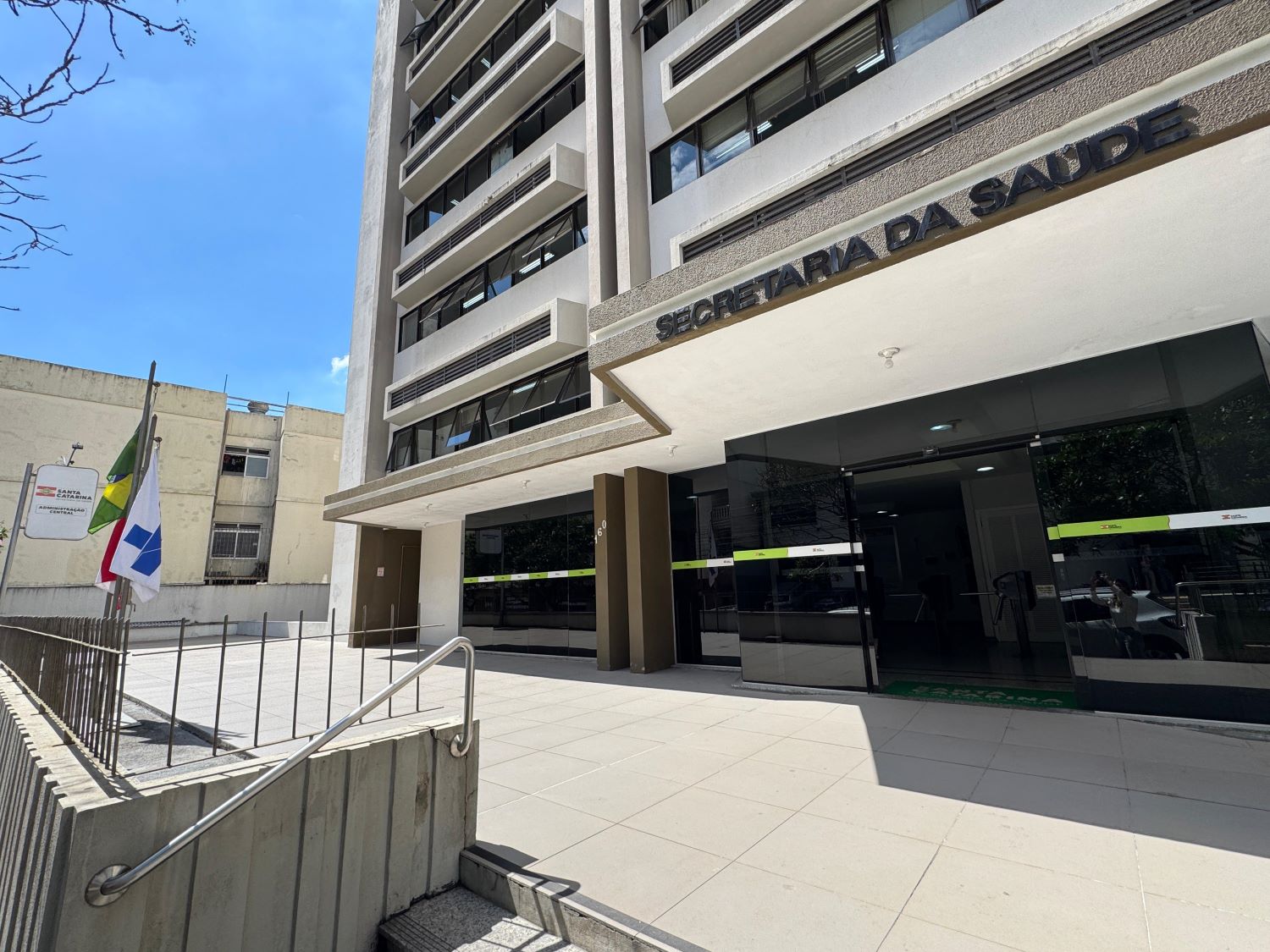 Pregão milionário da Saúde será auditado pelo TCE; As mudanças no governo Jorginho; Krelling fica no MDB – E outros destaques