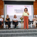 Programa estadual prevê capacitação de 26 mil profissionais da educação especial em SC