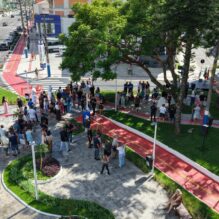Praça revitalizada e obras de mobilidade são entregues no Bairro dos Pioneiros