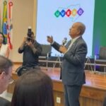 VÍDEO: Jorginho Mello rebate cobranças, se irrita e é vaiado por vereadores