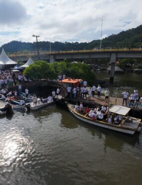 Mutirão retira 5,9 toneladas de resíduos do Rio Camboriú e afluentes