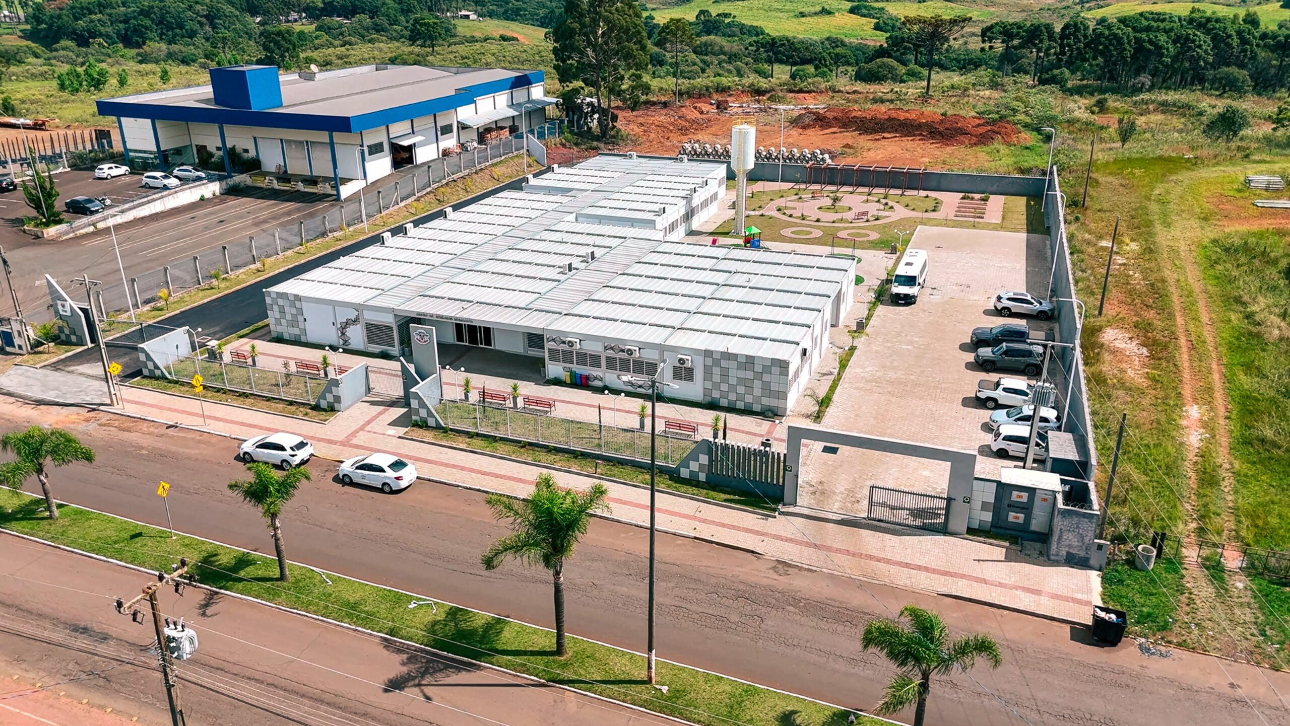 Curitibanos inaugura Escola do Futuro com investimento de R$ 15 milhões