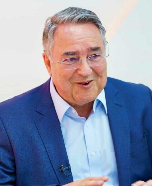 Bornhausen quer anunciar Raimundo Colombo ao Governo do Estado