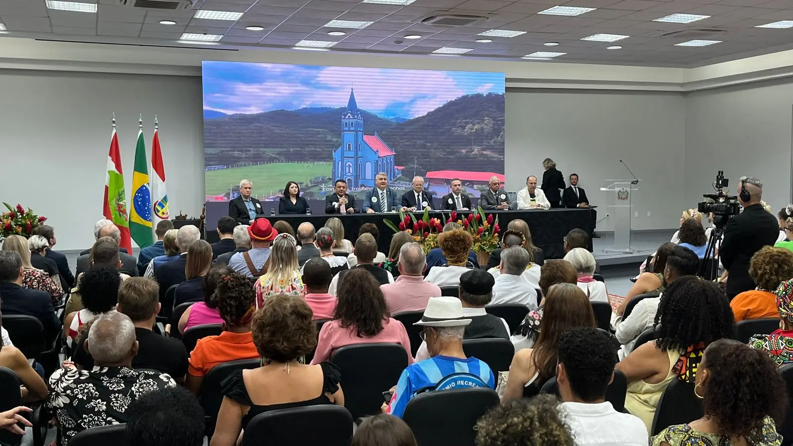 Alesc realiza sessão solene em homenagem aos 150 anos de Jaraguá do Sul e reconhece entidades