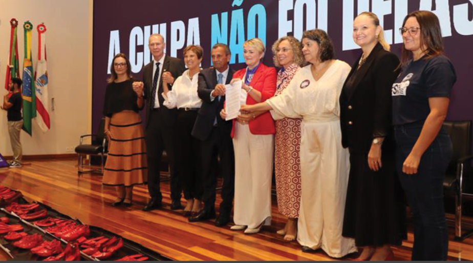TCE/SC adere a acordo entre instituições para fortalecer combate ao feminicídio em Santa Catarina
