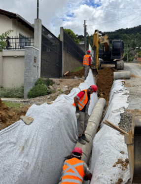 Obras de pavimentação do programa Recupera Rio do Sul começam em diferentes bairros