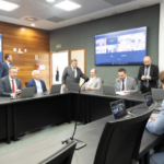 CCJ aprova admissibilidade de medida provisória que reestrutura salários dos professores em SC