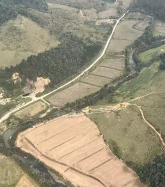 TCE suspende licitação para construção de barragem; PF de olho em SC; O clima no MDB – E outros destaques