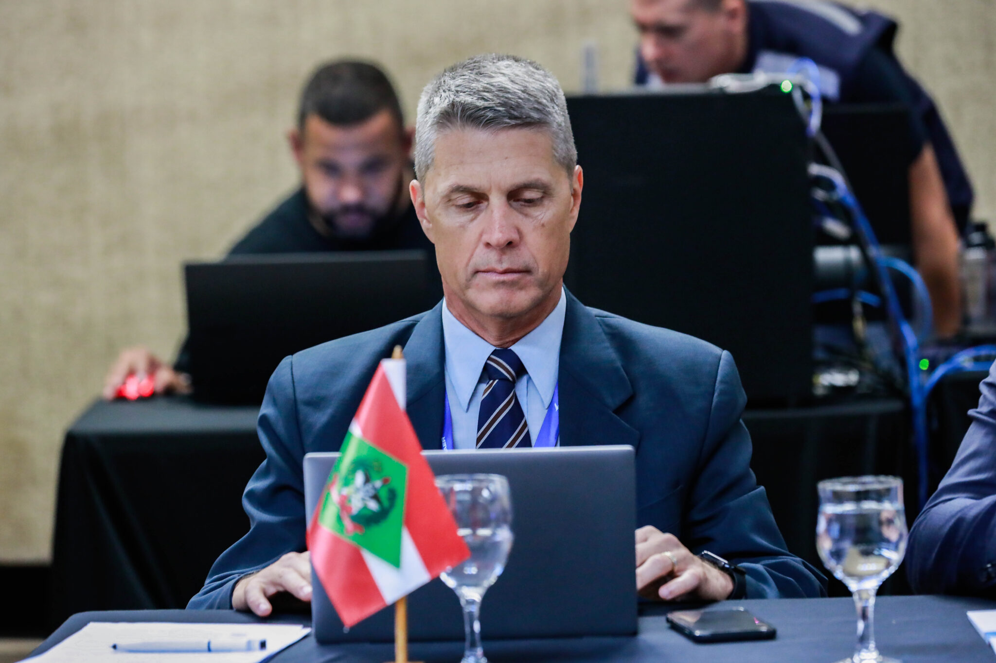 Após ameaça do PGC, governo descarta ataques; Facção fala em “acordo”; Centro-esquerda apresenta as suas caras para a eleição – E outros destaques