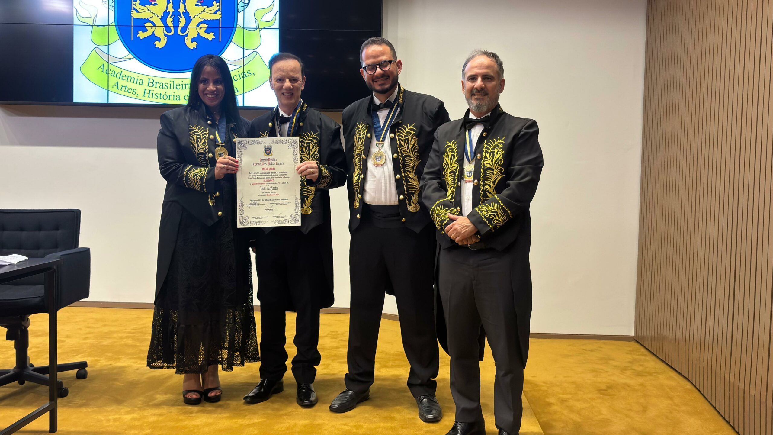 Deputado Ismael toma posse como acadêmico imortal da Academia Brasileira de Ciências, Artes, História e Literatura (ABRASCI)