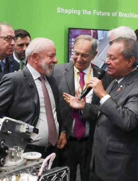 Robô de escola do SESI de São José é destaque na Hannover Messe