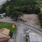 Obra em rotatória de Forquilhas entra em fase avançada