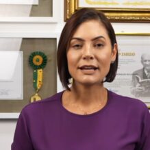 Michelle amplia a resistência a Carlos Bolsonaro; a renúncia de Adriano; mais um nome pleiteia a vaga de vice de João Rodrigues – e outros destaques