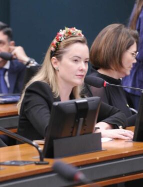 CCJ aprova projeto que define regras para revisão de decisões tributárias