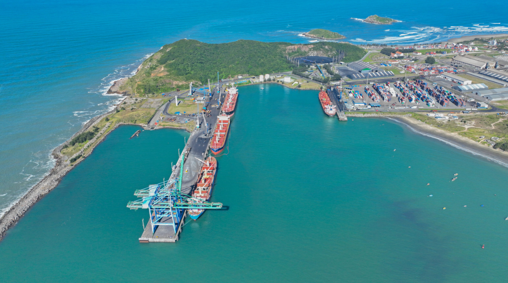 Porto de Imbituba e Polícia Federal firmam acordo para ampliar segurança com uso de tecnologia