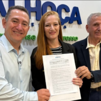 Palhoça entrega certidões e avança na regularização fundiária em diversos bairros