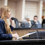 Projeto sobre violência contra a mulher ganha destaque na Alesc e amplia debate sobre políticas públicas