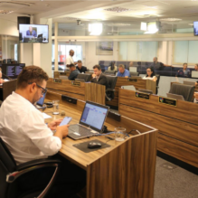 Vereadores de São José aprovam moção que pede redução do ICMS sobre combustíveis em Santa Catarina