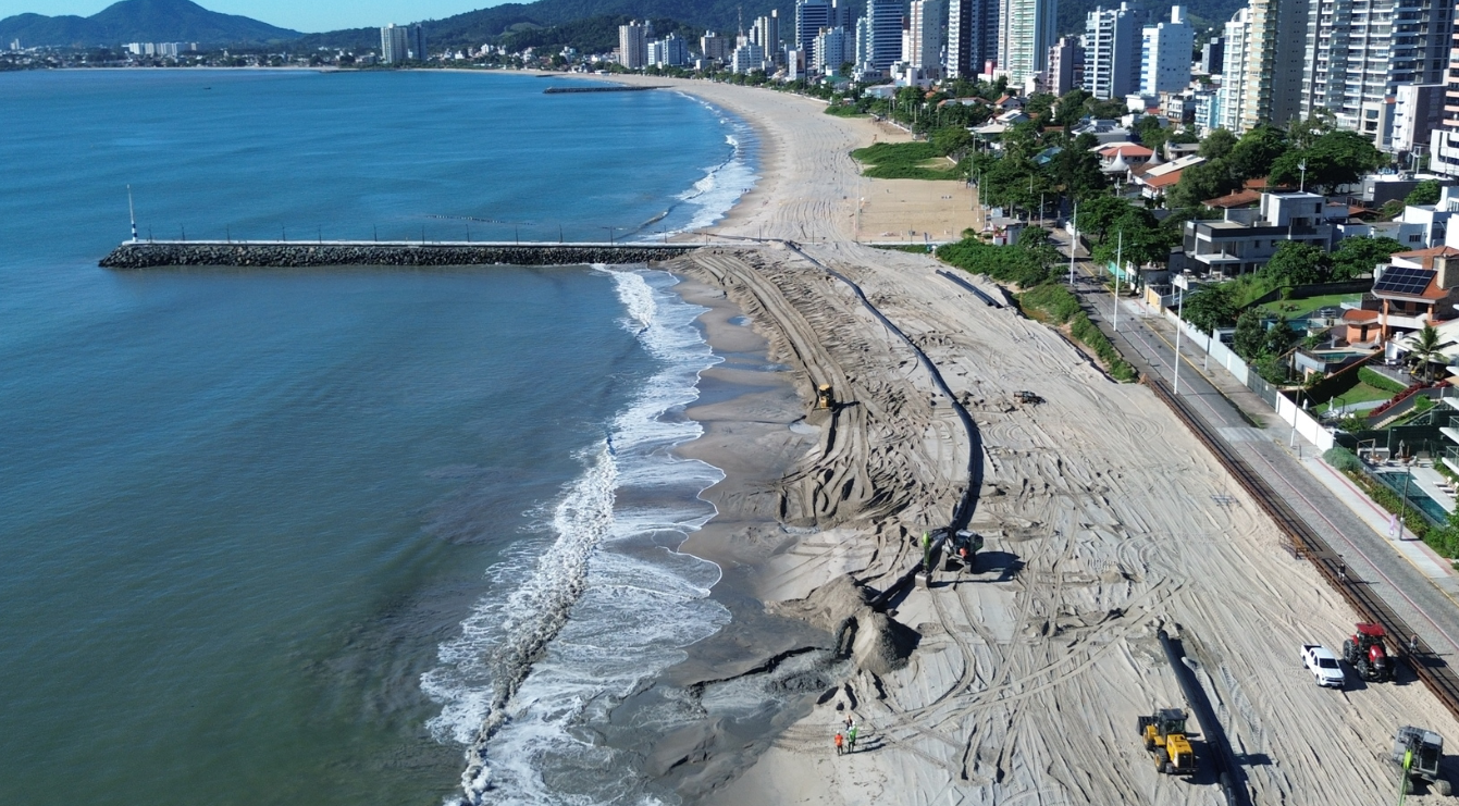 Alargamento da Praia Central de Balneário Piçarras será concluído nesta sexta-feira