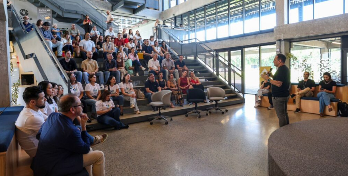 Pitch Day apresenta projetos inovadores de servidores e encerra ciclo do programa Join.In em Joinville