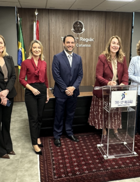 TRT-SC e OAB-SC firmam acordo para cadastro de advogados dativos em Santa Catarina