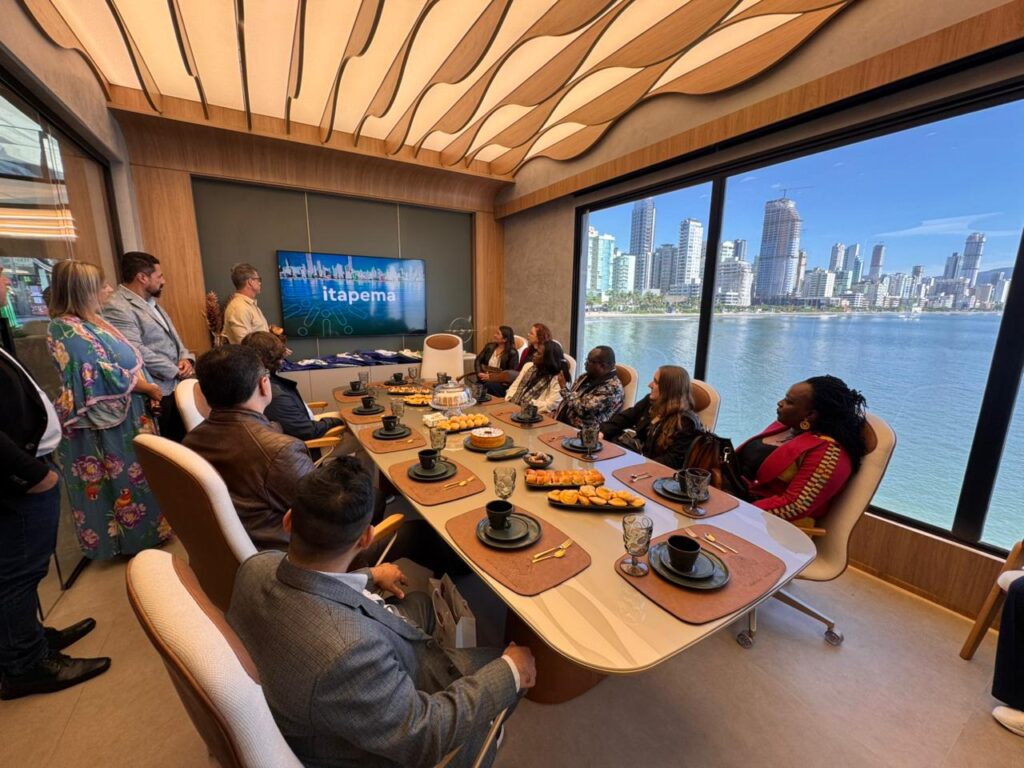 Comitiva internacional visita Itapema para conhecer oportunidades de investimento e turismo
