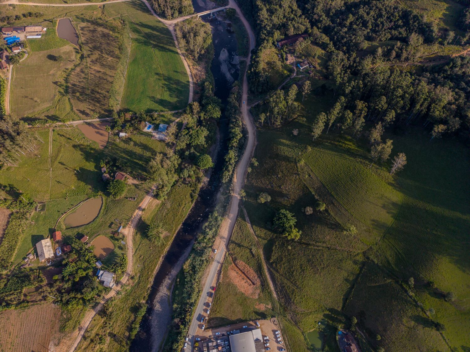 Estado anuncia mais de R$ 22 milhões em obras de infraestrutura rural e educação em Orleans