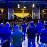 Evento com 2 mil pessoas em Joinville expõe articulação política de Maurício Peixer