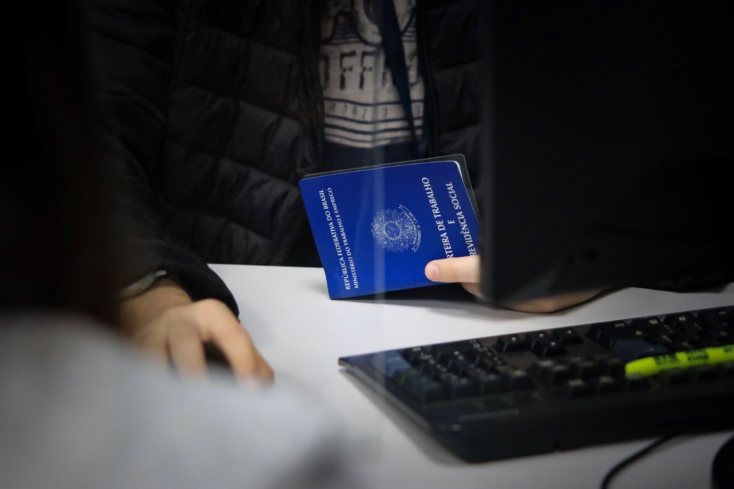 Sine abre mais de 7,4 mil vagas de emprego em todas as regiões do estado