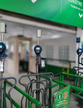 Usuários do Passe Livre no ferry-boat entre Itajaí e Navegantes terão de fazer biometria facial