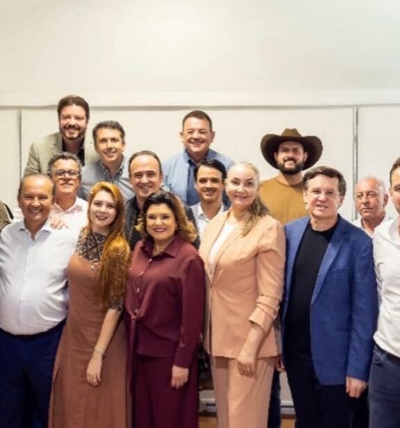 Jantar na Agronômica: deputados pedem que Carlos Bolsonaro fique mais em SC; Merisio quer diálogo com dissidentes do PT; a confiança de Kassab em Rodrigues – e outros destaques