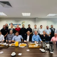 Fecomércio articula criação de câmara empresarial para o setor de combustíveis em SC
