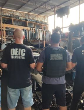 Operação integrada desarticula desmanche clandestino e apreende peças furtadas na Grande Florianópolis