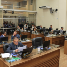 Câmara de Vereadores de Florianópolis aprova projeto “Cidade Esponja” para reduzir enchentes e modernizar gestão da água